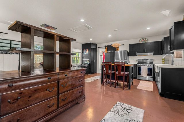 320 Taylor Rd, Newcastle, CA 95658