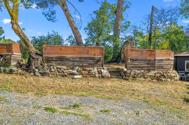 320 Taylor Rd, Newcastle, CA 95658