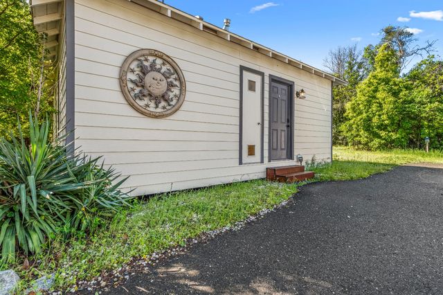 320 Taylor Rd, Newcastle, CA 95658