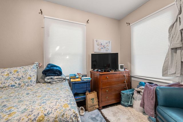 320 Taylor Rd, Newcastle, CA 95658