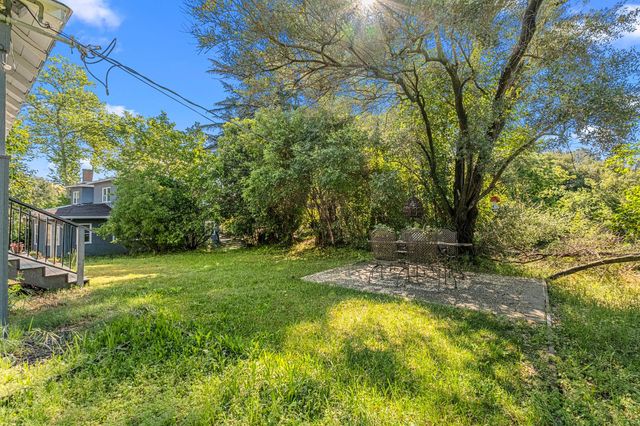 320 Taylor Rd, Newcastle, CA 95658