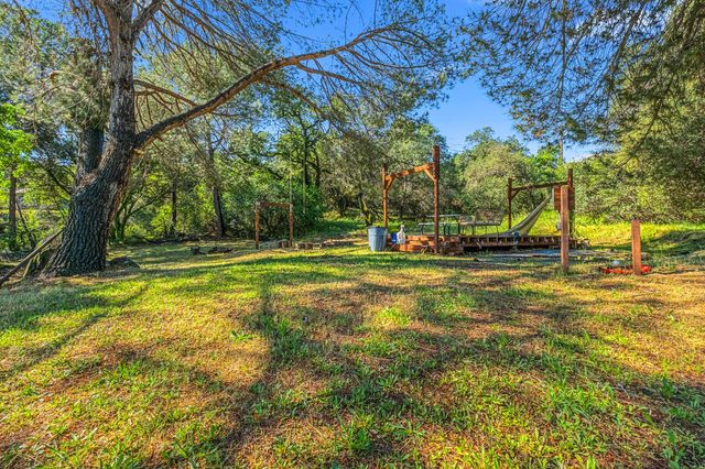 320 Taylor Rd, Newcastle, CA 95658