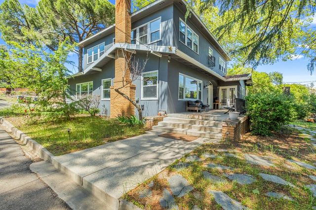 320 Taylor Rd, Newcastle, CA 95658
