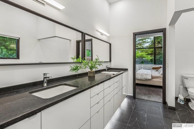 8812 Broadmoor Drive, Omaha, NE 68114