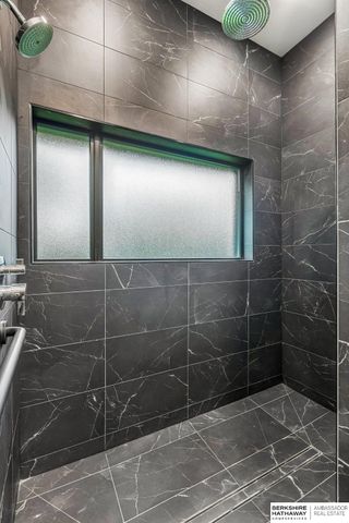 8812 Broadmoor Drive, Omaha, NE 68114