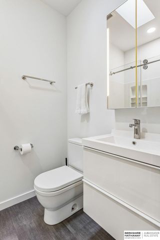 8812 Broadmoor Drive, Omaha, NE 68114