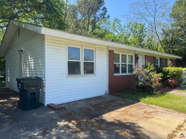 413 Sarah Drive, Warner Robins, GA 31093