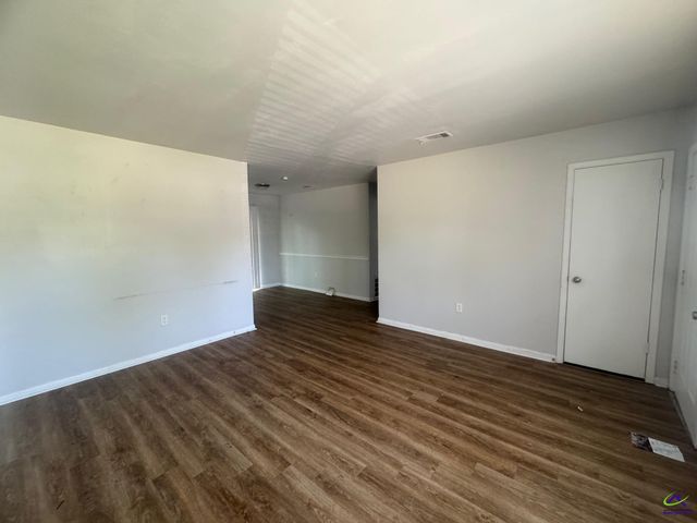 413 Sarah Drive, Warner Robins, GA 31093