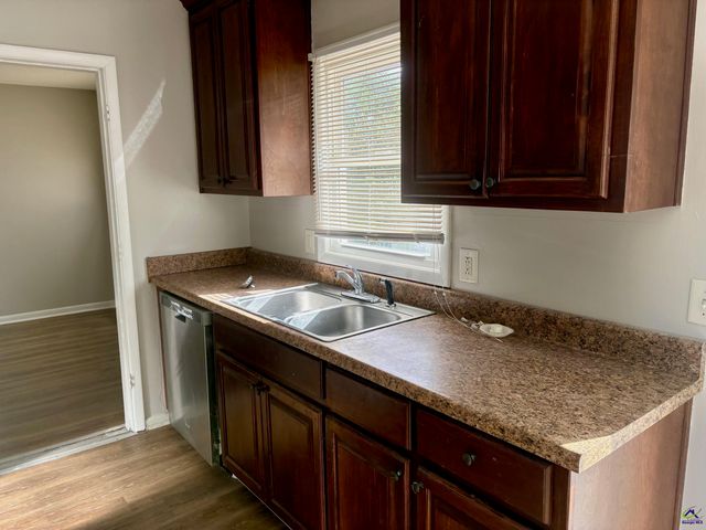 413 Sarah Drive, Warner Robins, GA 31093