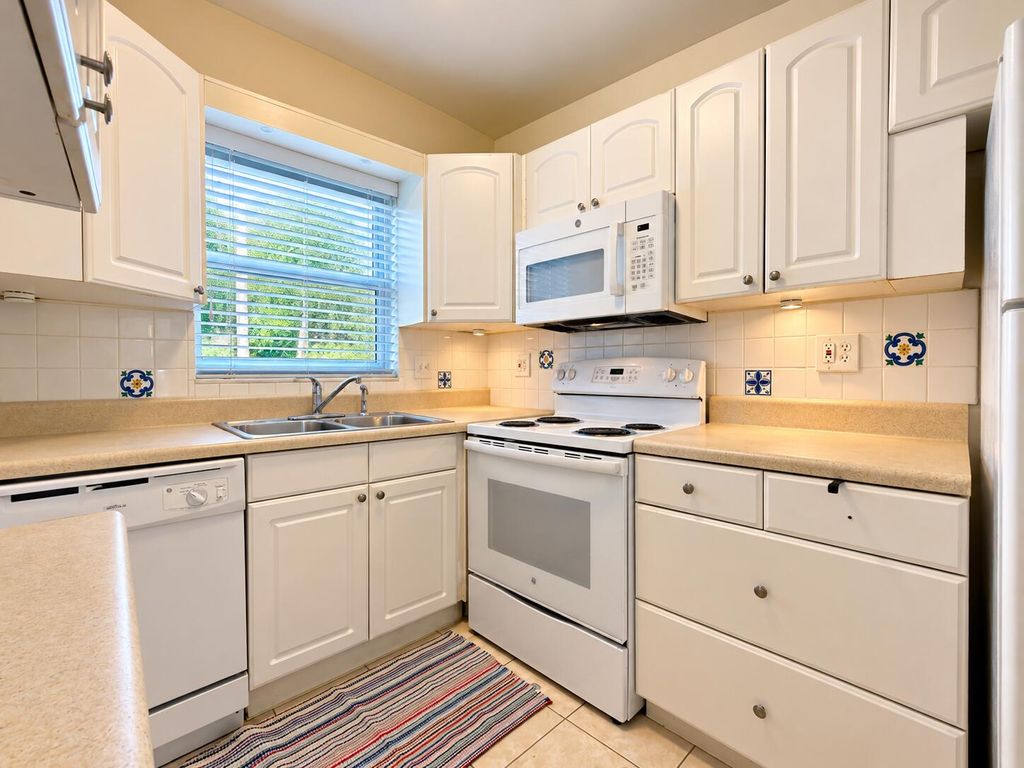 111 Cleveland Street A - 6, Lake Worth Beach, FL 33461