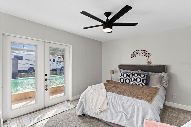 6660 17TH STREET N, St Petersburg, FL 33702