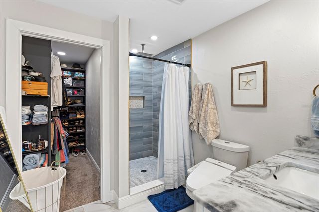 6660 17TH STREET N, St Petersburg, FL 33702