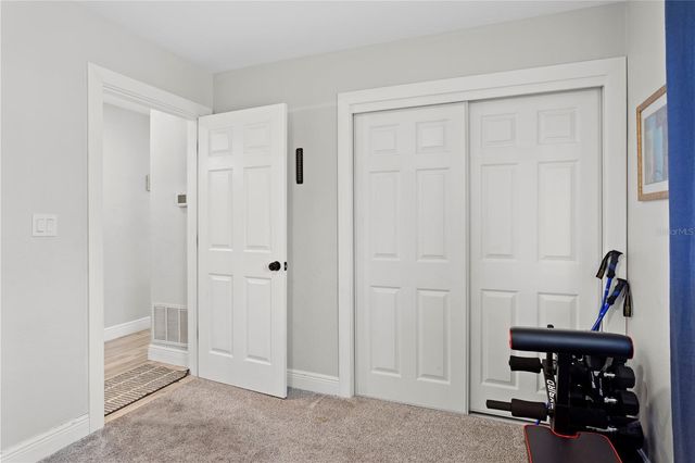 6660 17TH STREET N, St Petersburg, FL 33702