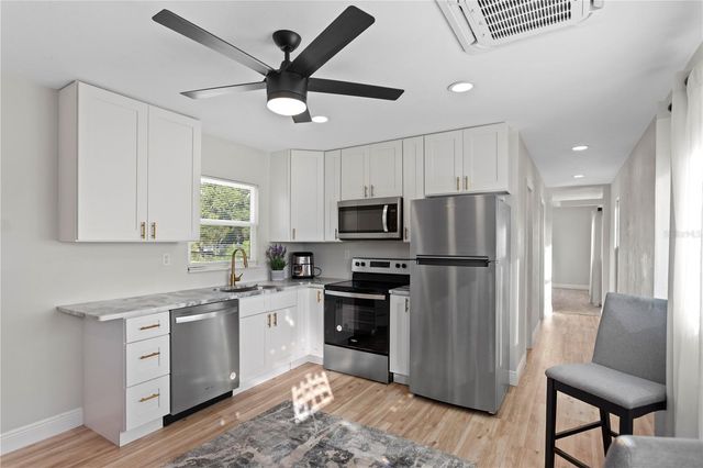 6660 17TH STREET N, St Petersburg, FL 33702