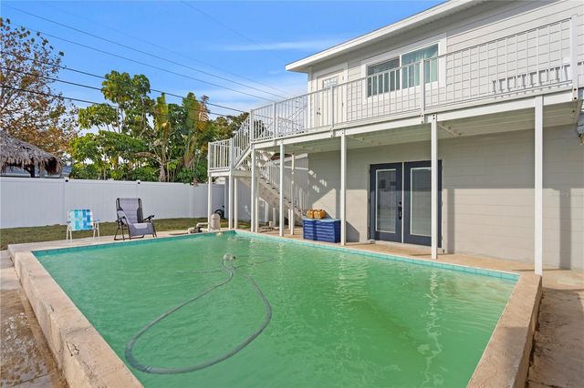 6660 17TH STREET N, St Petersburg, FL 33702