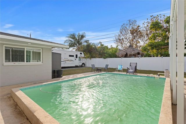 6660 17TH STREET N, St Petersburg, FL 33702