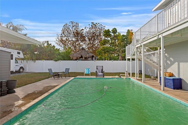 6660 17TH STREET N, St Petersburg, FL 33702