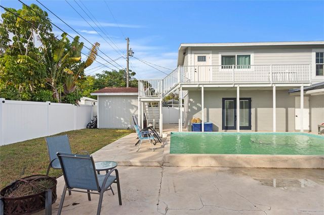 6660 17TH STREET N, St Petersburg, FL 33702