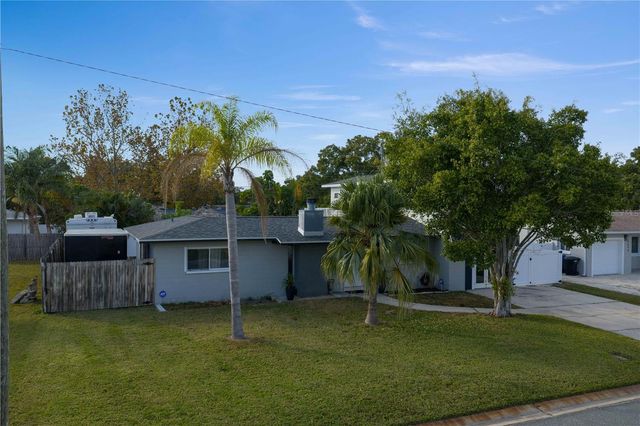 6660 17TH STREET N, St Petersburg, FL 33702