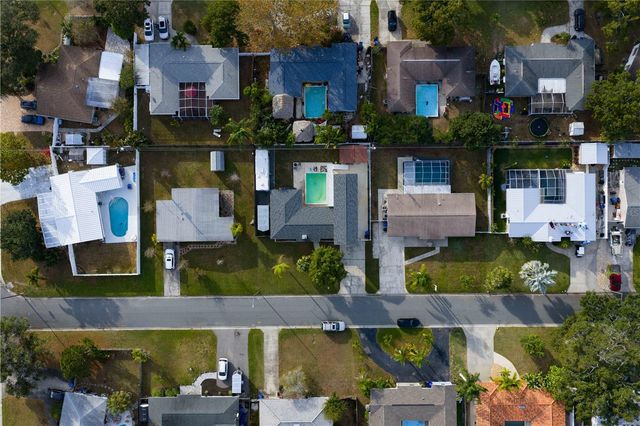 6660 17TH STREET N, St Petersburg, FL 33702