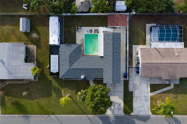 6660 17TH STREET N, St Petersburg, FL 33702