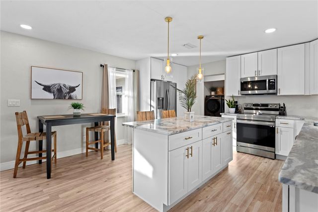 6660 17TH STREET N, St Petersburg, FL 33702