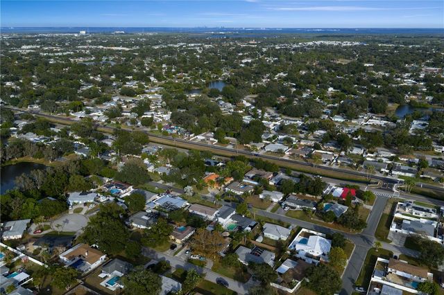 6660 17TH STREET N, St Petersburg, FL 33702