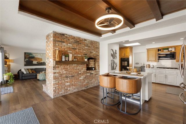 1675 W Mells, Anaheim, CA 92802