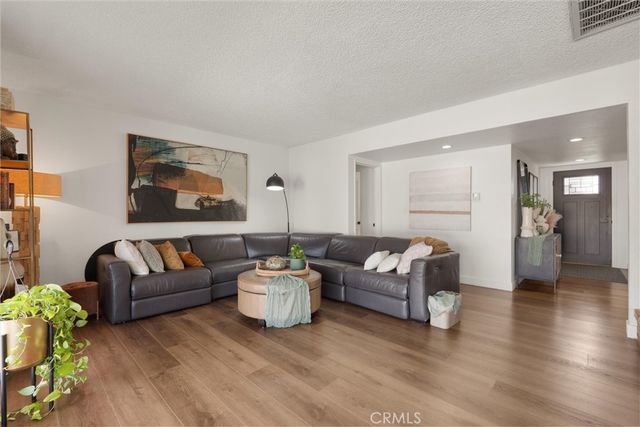 1675 W Mells, Anaheim, CA 92802