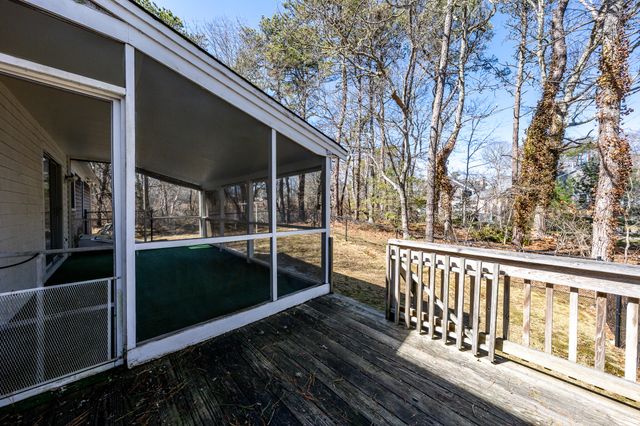 6 Clinton Drive, Yarmouth Port, MA 02675