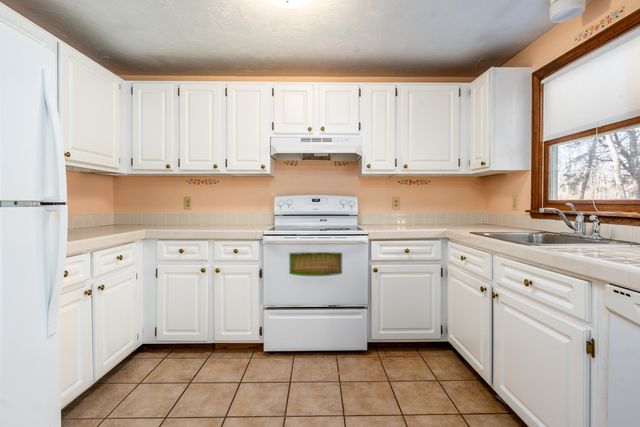 6 Clinton Drive, Yarmouth Port, MA 02675