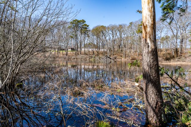 6 Clinton Drive, Yarmouth Port, MA 02675