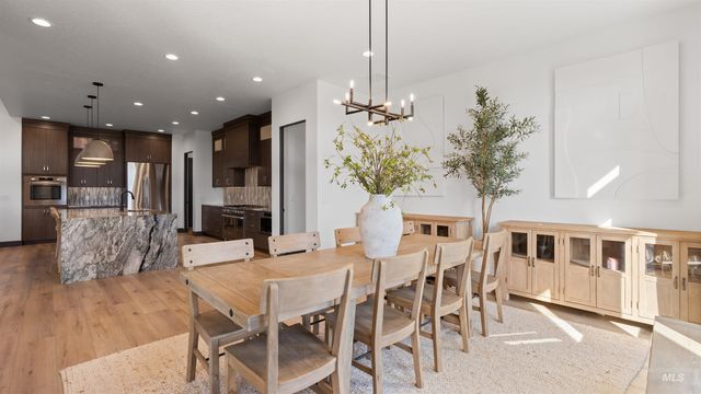 5043 W Oakford, Meridian, ID 83646