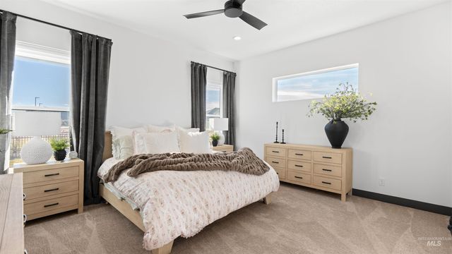 5043 W Oakford, Meridian, ID 83646