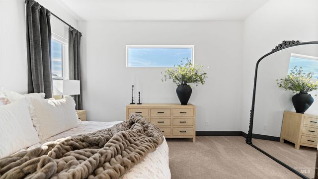 5043 W Oakford, Meridian, ID 83646