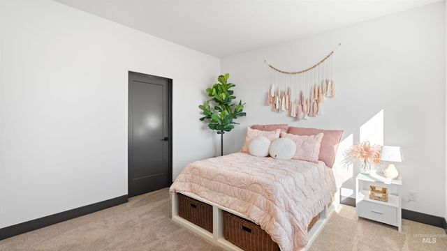 5043 W Oakford, Meridian, ID 83646