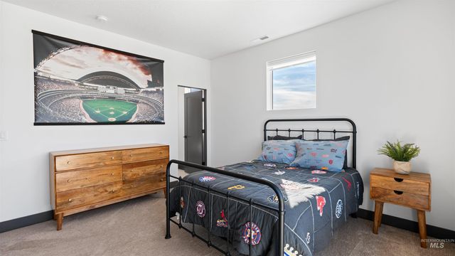 5043 W Oakford, Meridian, ID 83646