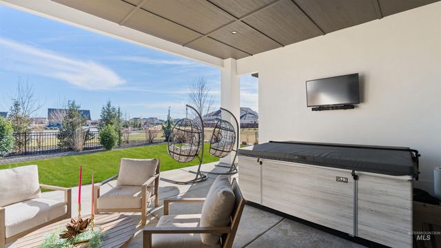 5043 W Oakford, Meridian, ID 83646