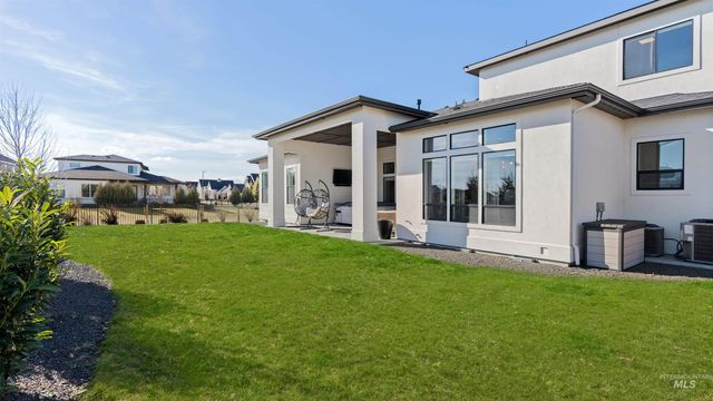 5043 W Oakford, Meridian, ID 83646