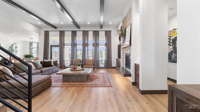 5043 W Oakford, Meridian, ID 83646