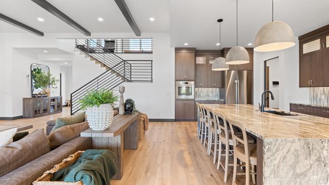 5043 W Oakford, Meridian, ID 83646