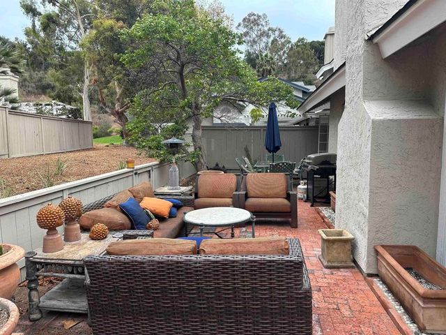 568 Rockport Ct, Encinitas, CA 92024