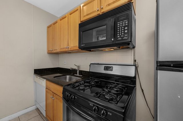 7 Lothian Rd 3, Boston, MA 02135