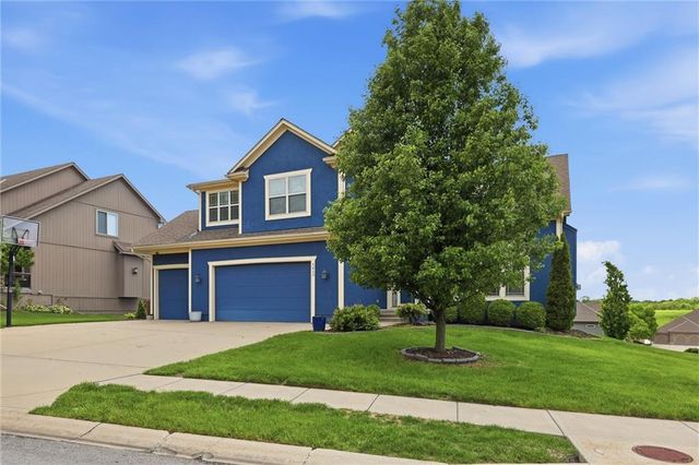 1217 Hampton Drive, Raymore, MO 64083