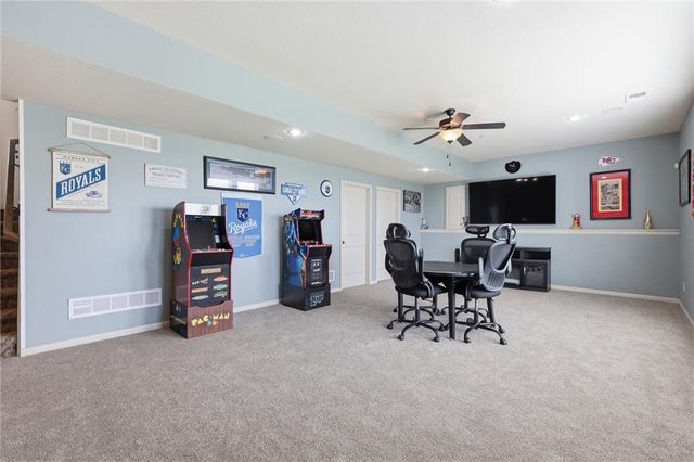 1217 Hampton Drive, Raymore, MO 64083