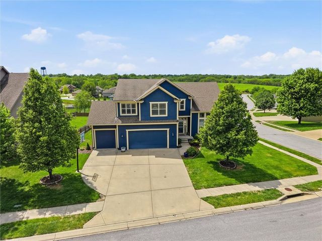 1217 Hampton Drive, Raymore, MO 64083