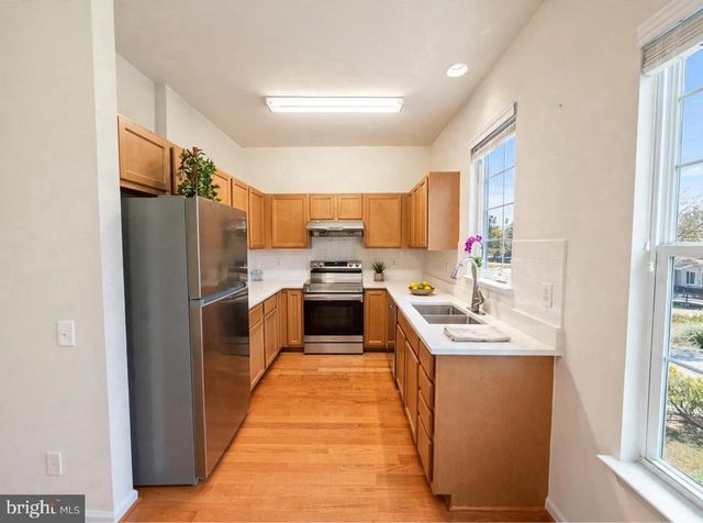 43524 WHEADON TER, Chantilly, VA 20152