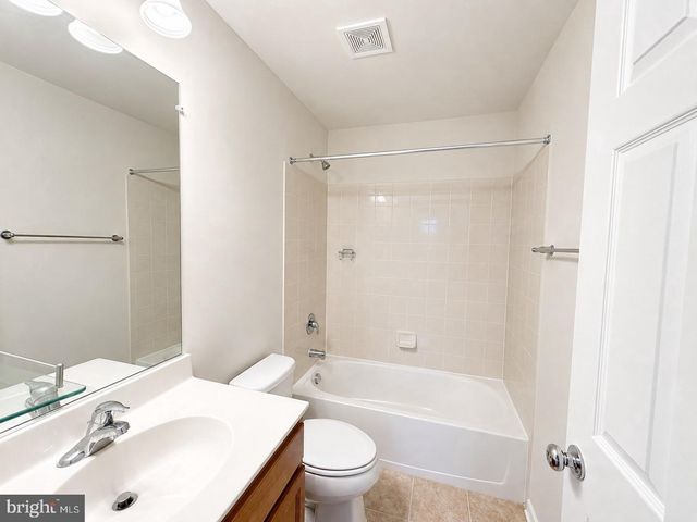 43524 WHEADON TER, Chantilly, VA 20152