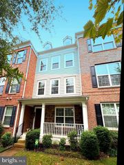 43524 WHEADON TER, Chantilly, VA 20152