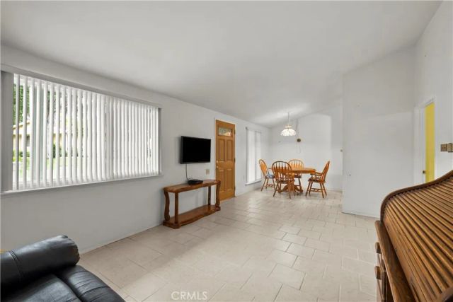 19148 Avenue Of The Oaks, Newhall, CA 91321